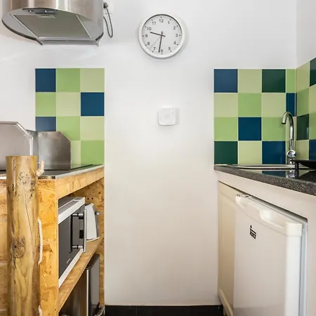 Postigo Do Cais - By Y Concept