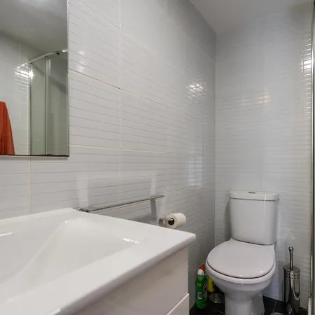 Postigo Do Cais - By Y Concept