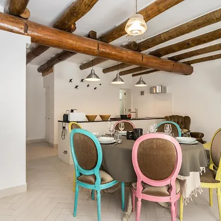 Postigo Do Cais - By Y Concept