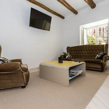 Postigo Do Cais - By Y Concept Setúbal