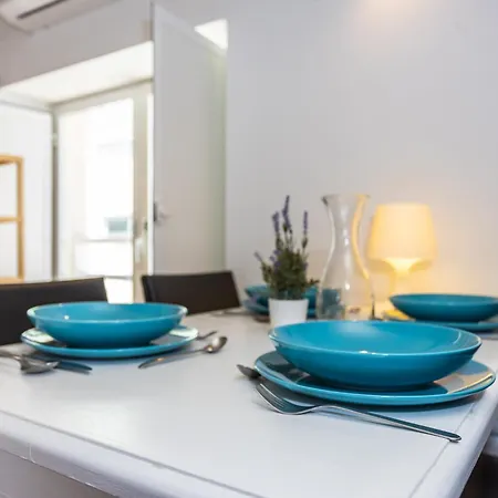 Postigo Do Cais - By Y Concept * Setubal