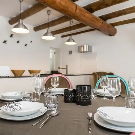 Postigo Do Cais - By Y Concept * Setubal