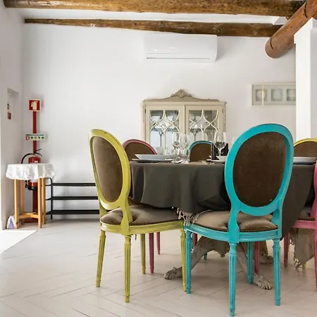 Postigo Do Cais - By Y Concept * Setubal