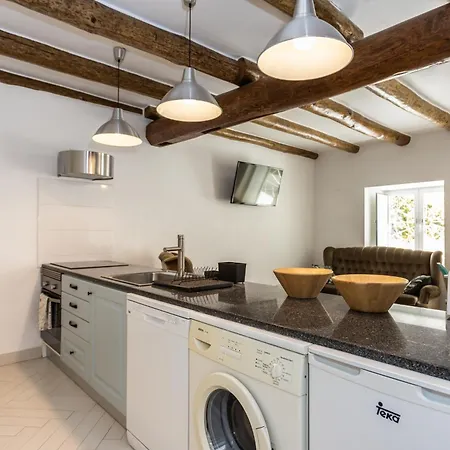 Postigo Do Cais - By Y Concept Setúbal