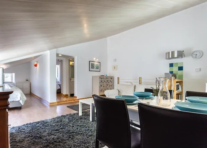 Postigo Do Cais - By Y Concept *