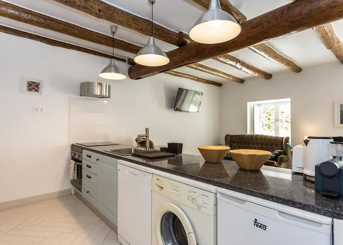 Postigo Do Cais - By Y Concept Setúbal