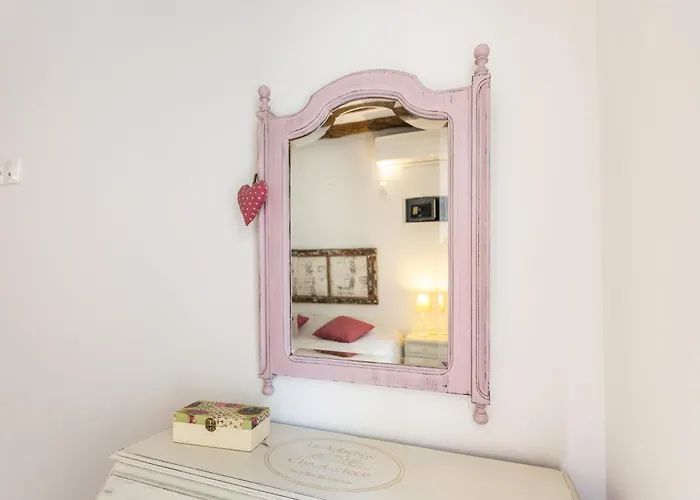 Postigo Do Cais - By Y Concept